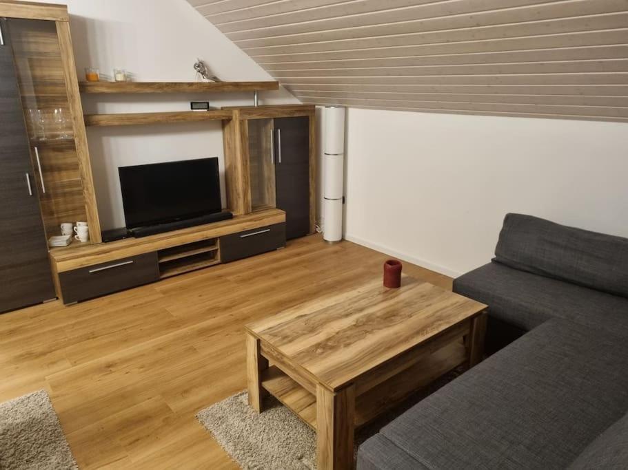 Gemuetliche Wohnung Am Waldrand Thierhaupten Экстерьер фото